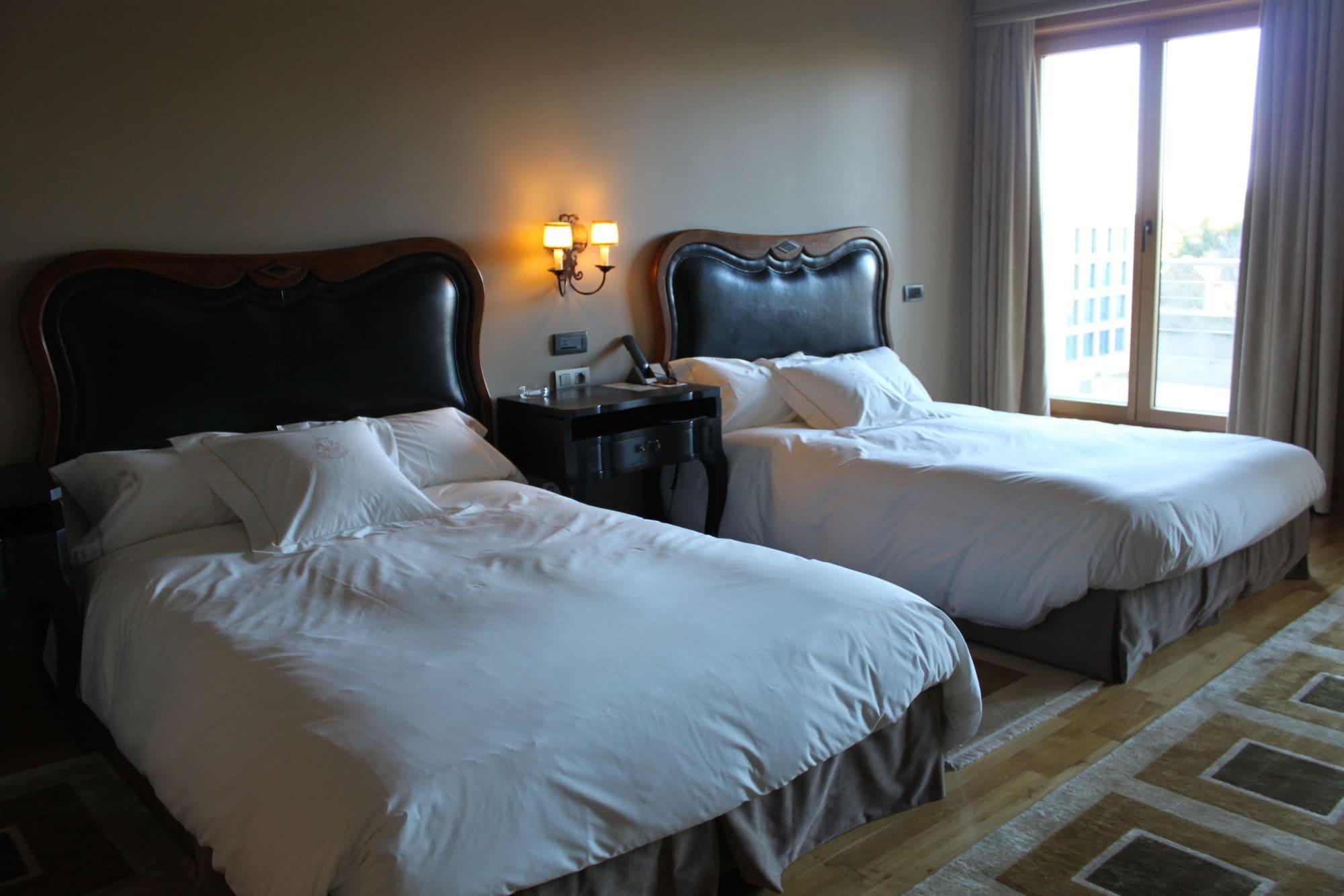 Hotel Pazo Los Escudos Spa&Beach Vigo Exterior foto A room at the hotel