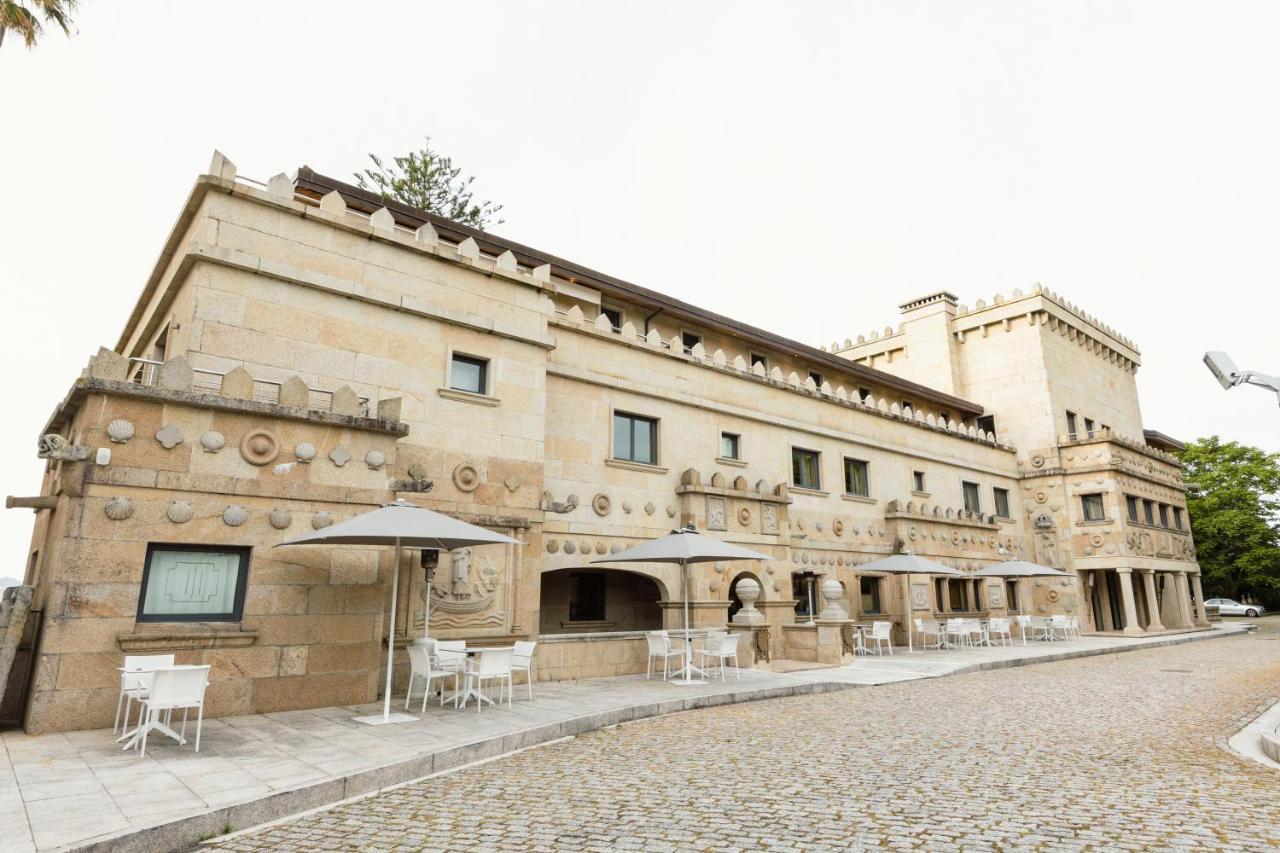 Hotel Pazo Los Escudos Spa&Beach Vigo Exterior foto The museum building