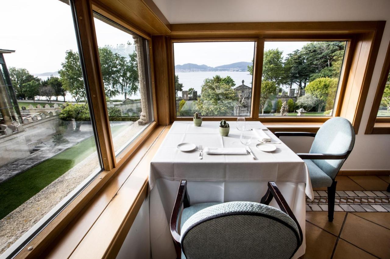 Hotel Pazo Los Escudos Spa&Beach Vigo Exterior foto Restaurant "La Table du Lac"